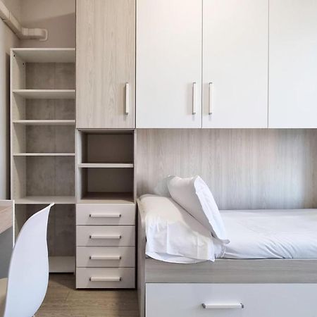 Italianway - Piazza Alboreto 72, Rozzano Ngoại thất bức ảnh