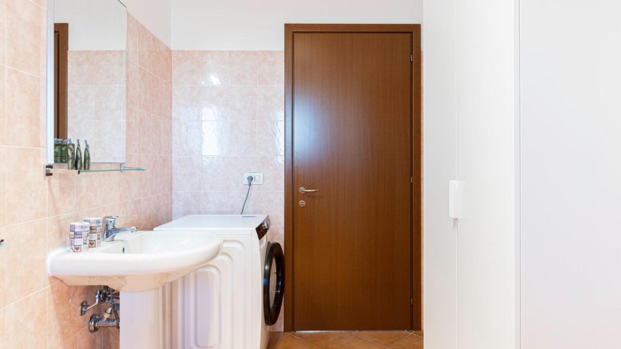 Italianway - Piazza Alboreto 72, Rozzano Ngoại thất bức ảnh
